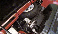 Lotus_Turbo_Esprit_Bonnet_1983