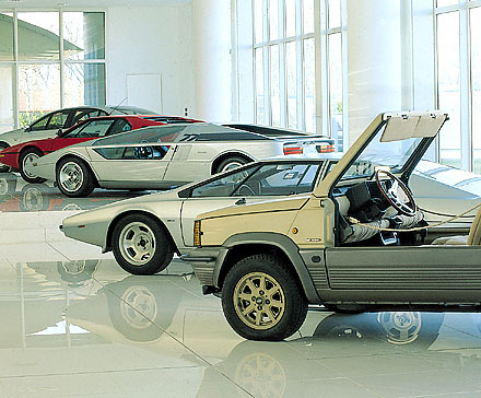 Silver_Car_Giugiaro_Exhibition_2003