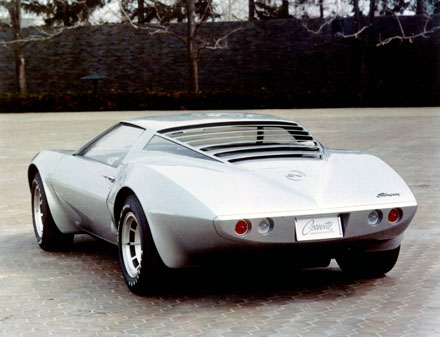 1969_Chevrolet_Corvette_XP-882_Rear_View
