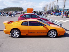 Lotus_Esprit_GT3_Orange_Side