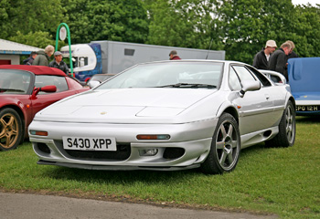 Lotus_Esprit_V8_Turbo_Silver_1998