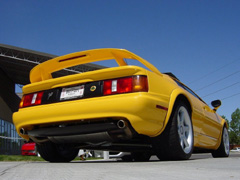 Lotus Esprit V8 Yellow